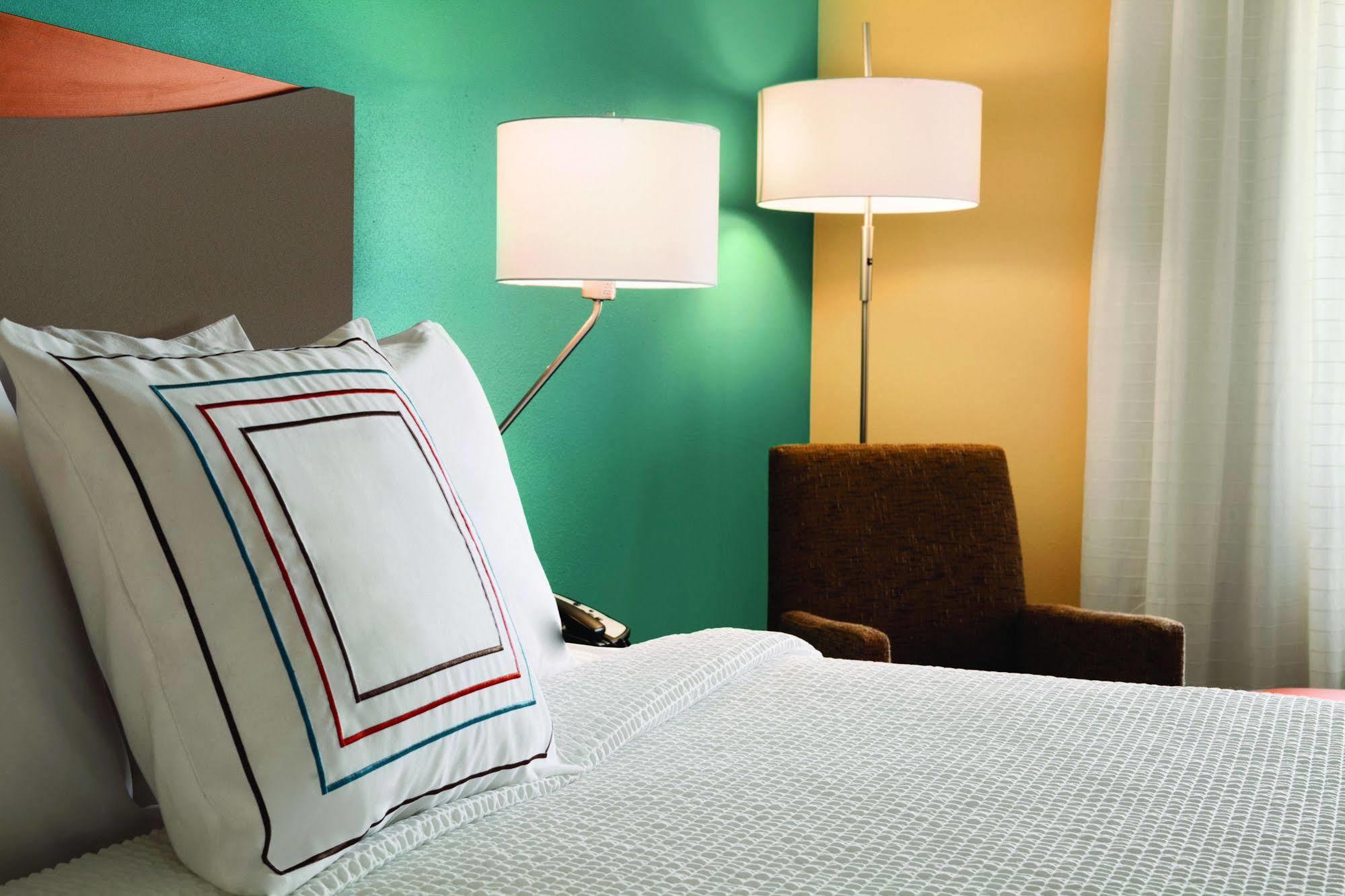 Fairfield Inn & Suites By Marriott Квінсі Екстер'єр фото